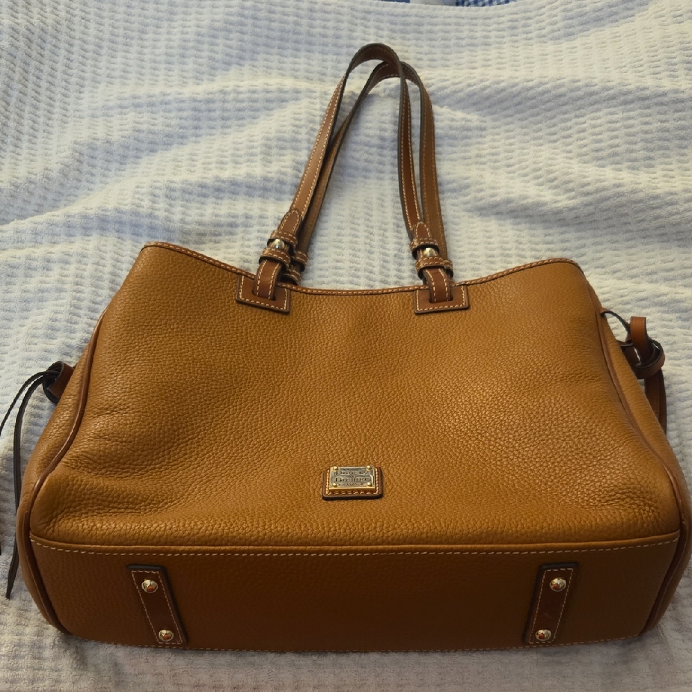 Dooney & Bourke Shoulder Tote